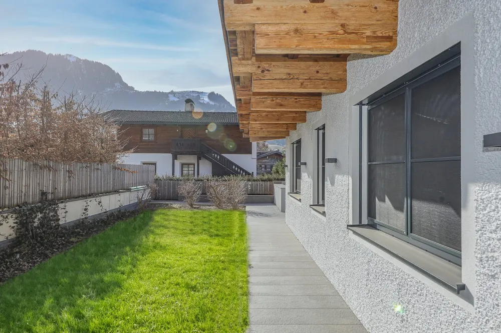KITZIMMO-Luxusvilla mit Pool in Toplage am Sonnberg kaufen - Immobilien Kitzbühel.