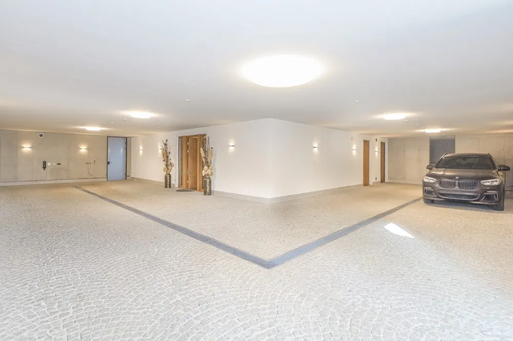 KITZIMMO-Luxusvilla mit Pool in Toplage am Sonnberg kaufen - Immobilien Kitzbühel.