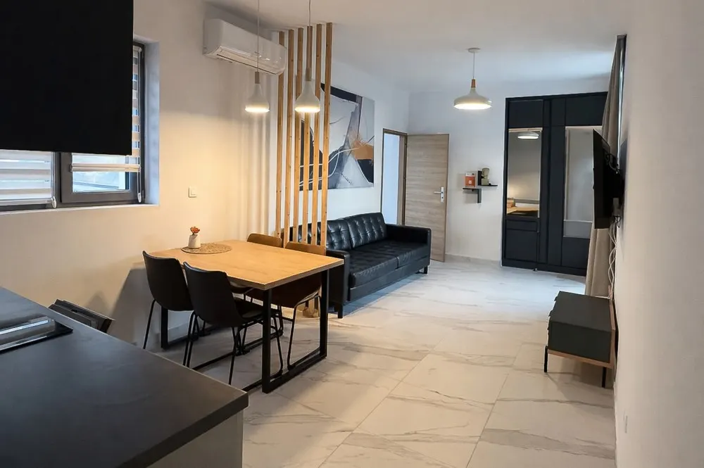 hauskaufeninkroatienintoplagekitzimmointernational-7