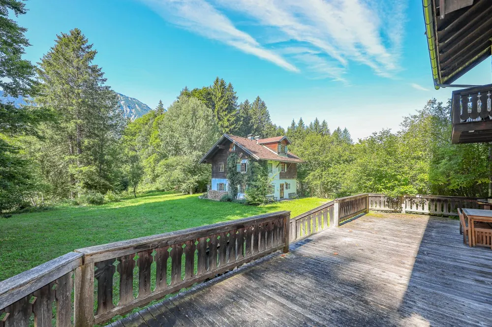 KITZIMMO-Historische Villa in idyllischer Lage kaufen - Immobilien Pinswang Tirol.