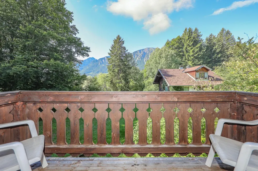 KITZIMMO-Historische Villa in idyllischer Lage kaufen - Immobilien Pinswang Tirol.