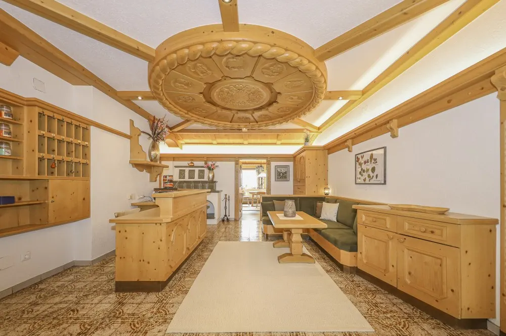 KITZIMMO-Pension Apartmenthaus kaufen - Immobilien Kötschach Mauthen Kärnten.