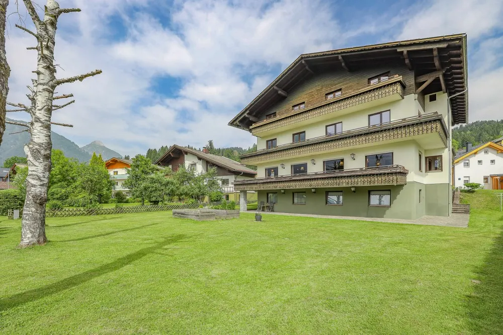 KITZIMMO-Pension Apartmenthaus kaufen - Immobilien Kötschach Mauthen Kärnten.