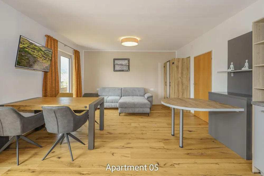 KITZIMMO-Pension Apartmenthaus kaufen - Immobilien Kötschach Mauthen Kärnten.