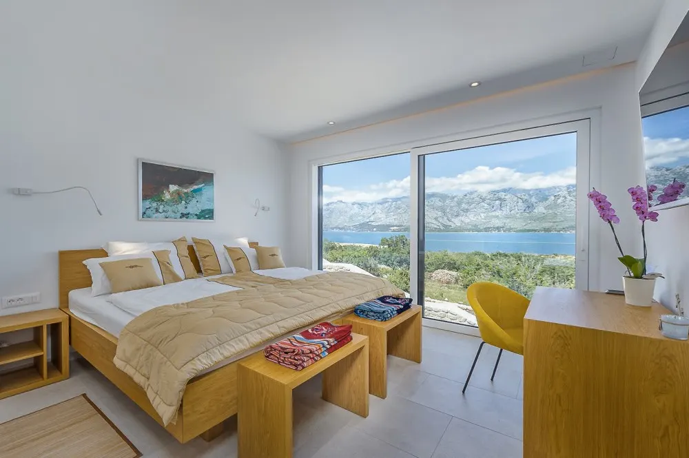 KITZIMMO-Luxusvilla in Toplage mit Meerblick kaufen - Immobilien Kroatien.