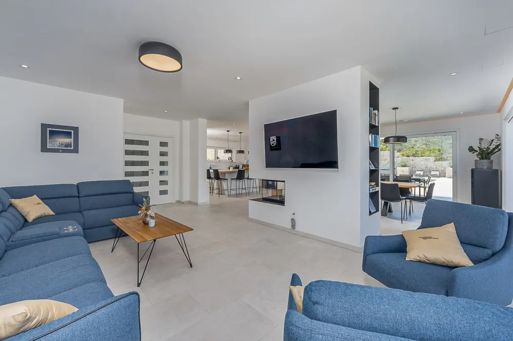 KITZIMMO-Luxusvilla in Toplage mit Meerblick kaufen - Immobilien Kroatien.