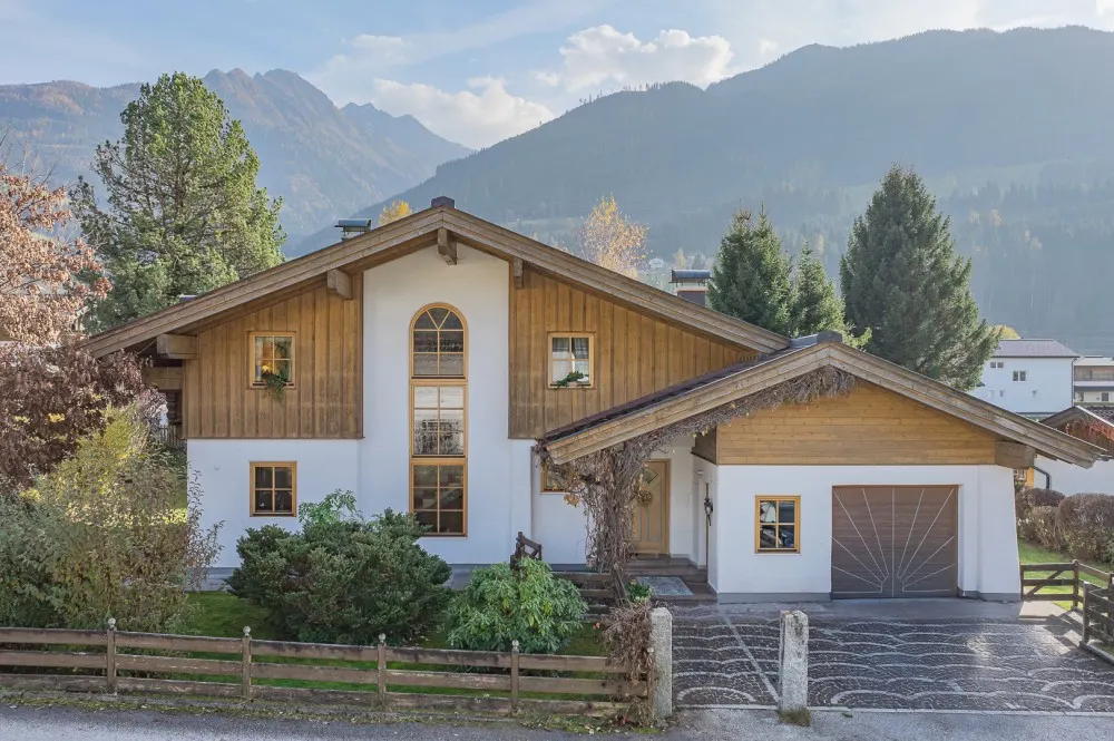 KITZIMMO-Landhaus in sonniger Ruhelage kaufen - Immobilien Salzburg.