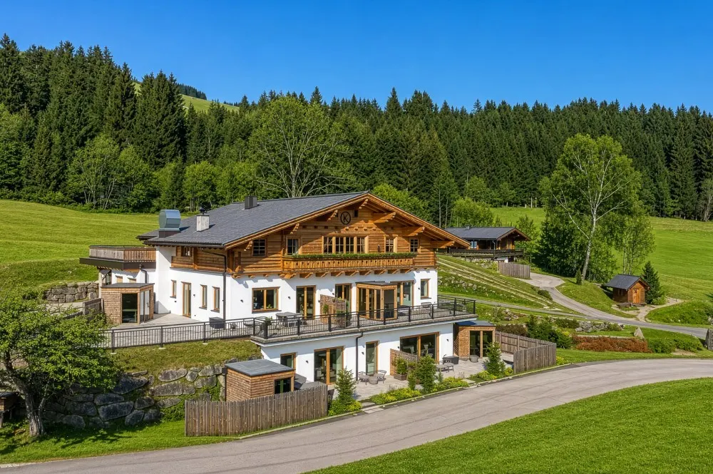 KITZIMMO-Luxus-Apartmenthaus in einzigartiger Top-Sonnenlage kaufen - Immobilien Hollersbach.