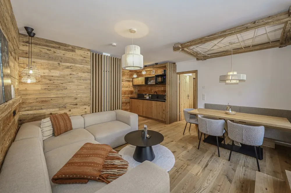 KITZIMMO-Luxus-Apartmenthaus in einzigartiger Top-Sonnenlage kaufen - Immobilien Hollersbach.