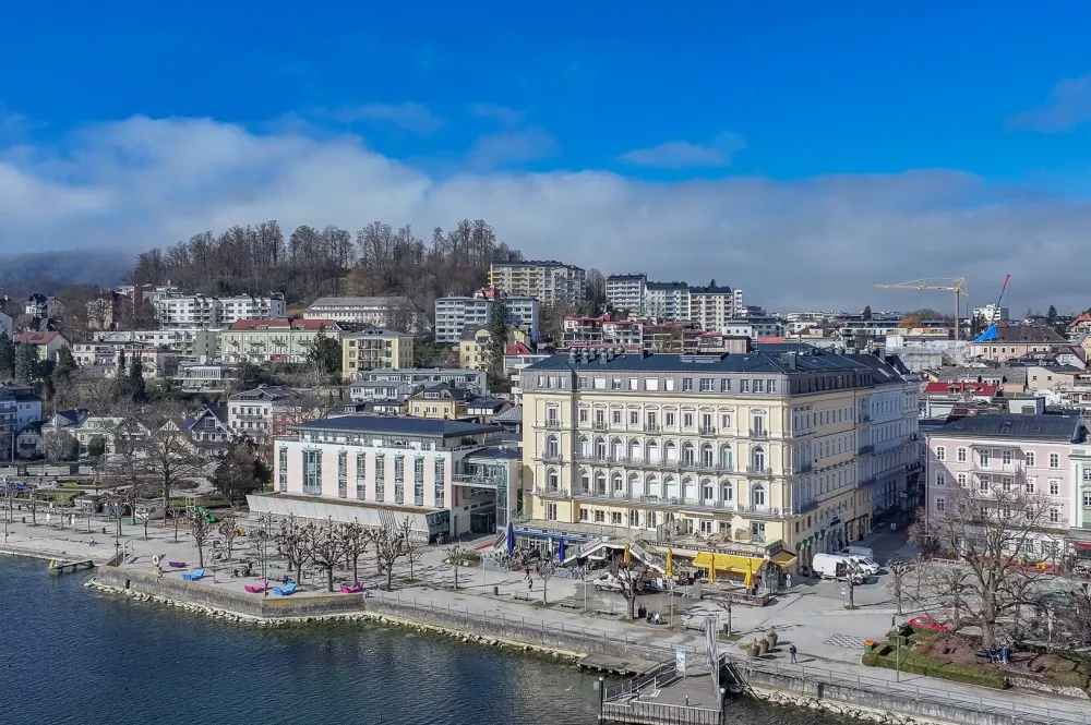 KITZIMMO-Altbauwohnung in erster Seereihe kaufen - Immobilien Gmunden.