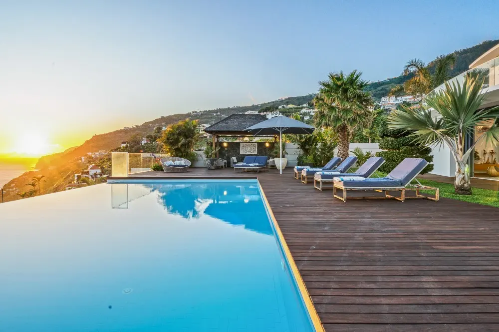 KITZIMMO-Luxusvilla in Madeira kaufen - KITZIMMO Immobilienmakler Kitzbühel.