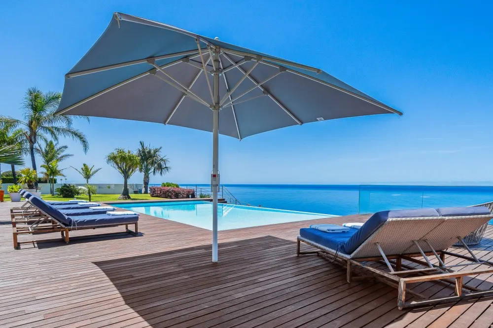 KITZIMMO-Luxusvilla in Madeira kaufen - KITZIMMO Immobilienmakler Kitzbühel.