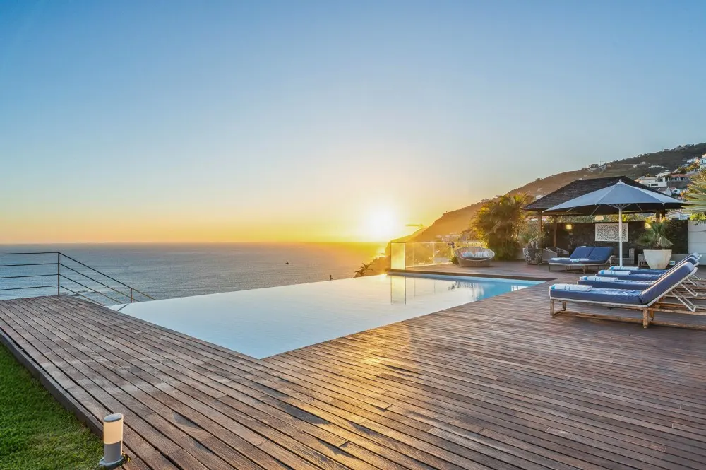 KITZIMMO-Luxusvilla in Madeira kaufen - KITZIMMO Immobilienmakler Kitzbühel.