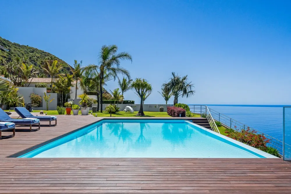 KITZIMMO-Luxusvilla in Madeira kaufen - KITZIMMO Immobilienmakler Kitzbühel.