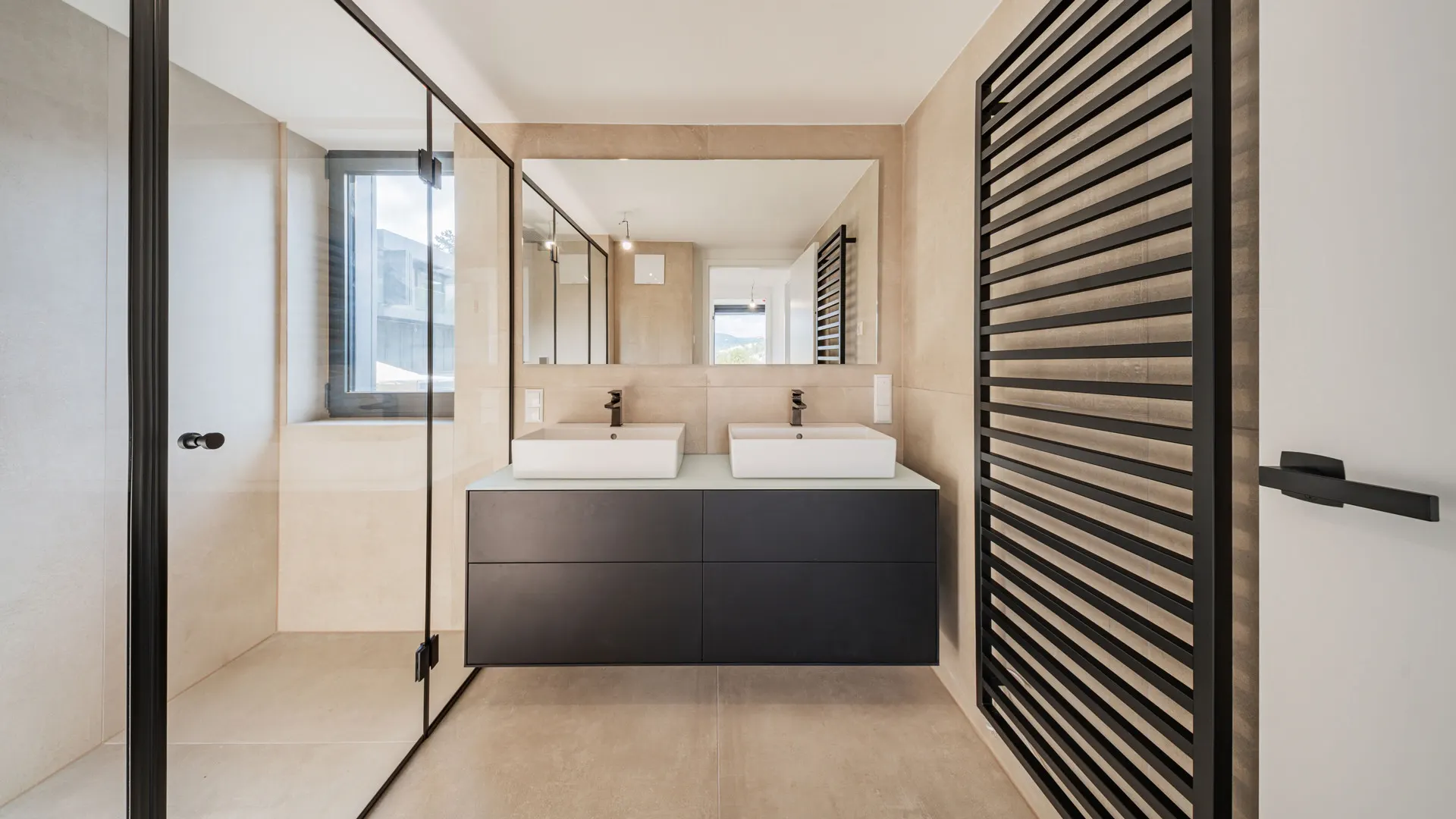 The-Unique-Villen-Bild-DSC00213-HDR-copy__ScaleMaxWidthWzM4NDBd