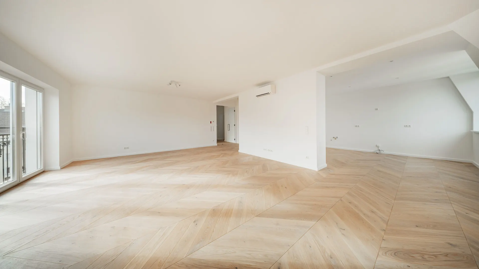 KITZIMMO-Luxus-Altbau-Penthouse in Toplage kaufen - Immobilien Wien.