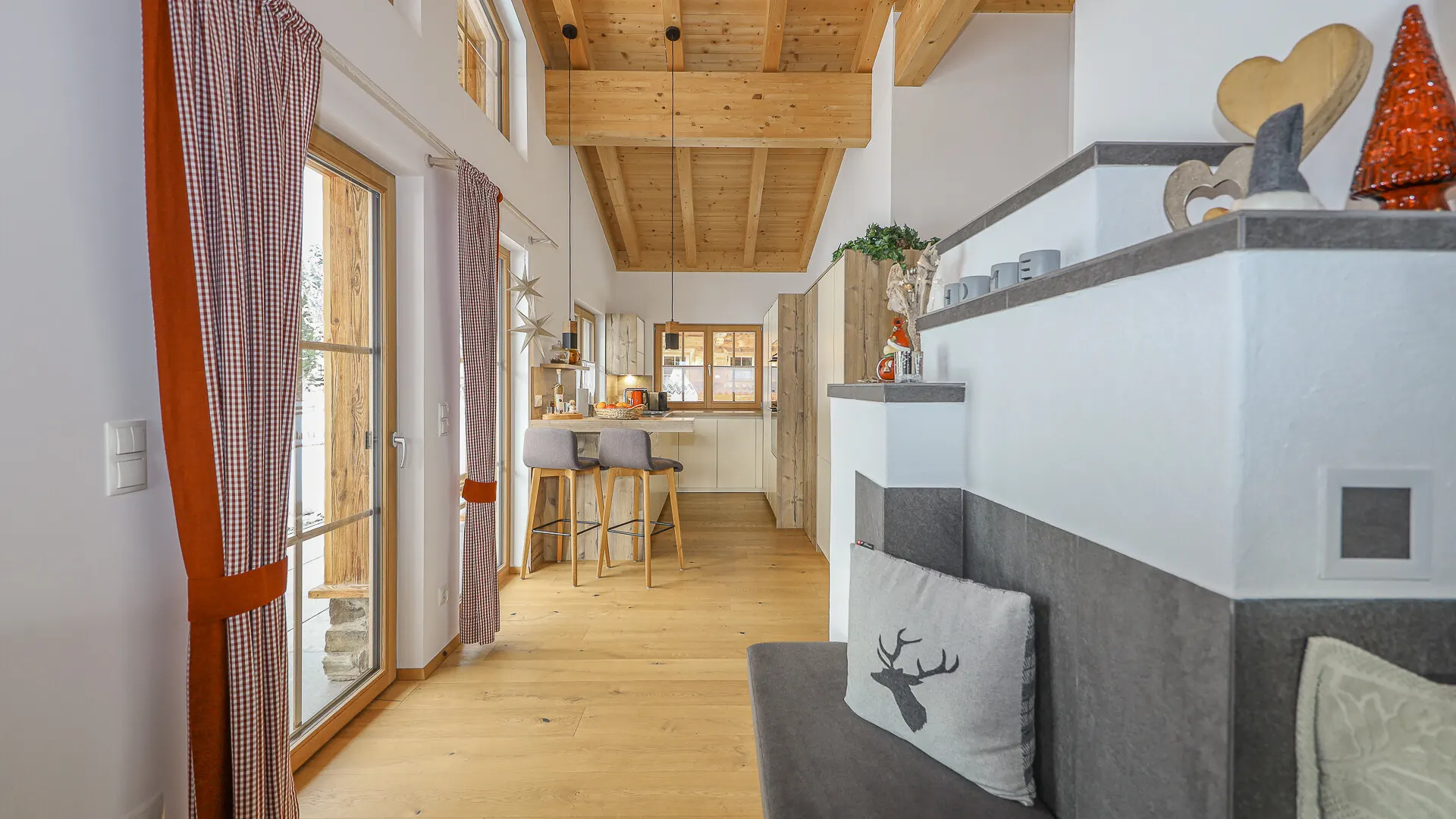 KITZIMMO-Zwei Luxuschalets mit Panoramablick in Top-Ruhelage kaufen - Immobilien Steinberg Tirol.