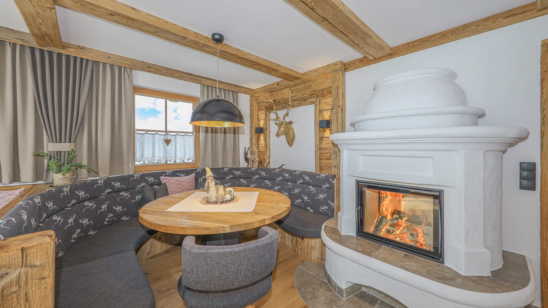 KITZIMMO-Zwei Luxuschalets mit Panoramablick in Top-Ruhelage kaufen - Immobilien Steinberg Tirol.