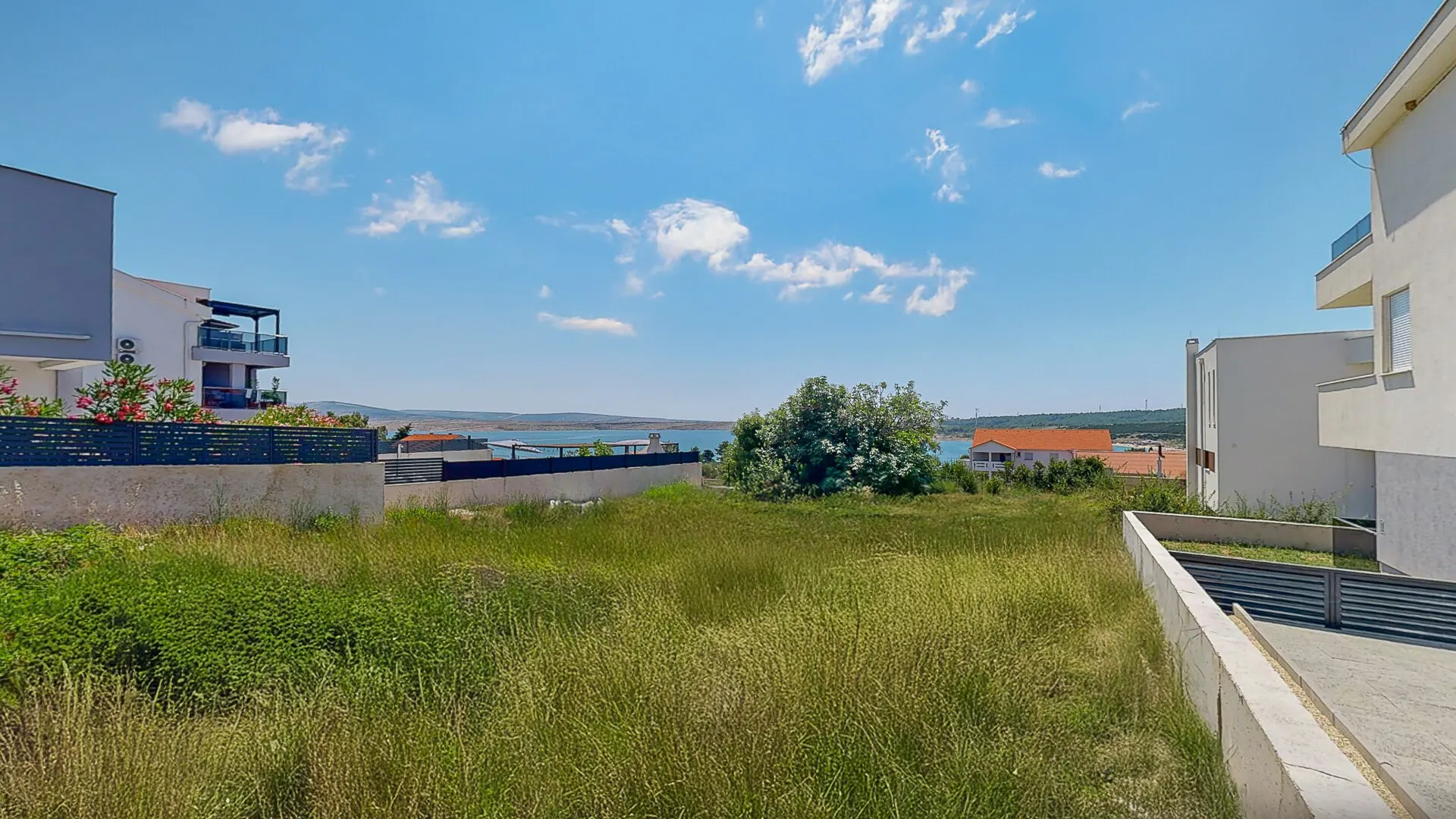 KITZIMMO-Grundstück mit Meerblick & Baugenehmigung für ein Apartmenthaus - Immobilien Kroatien.