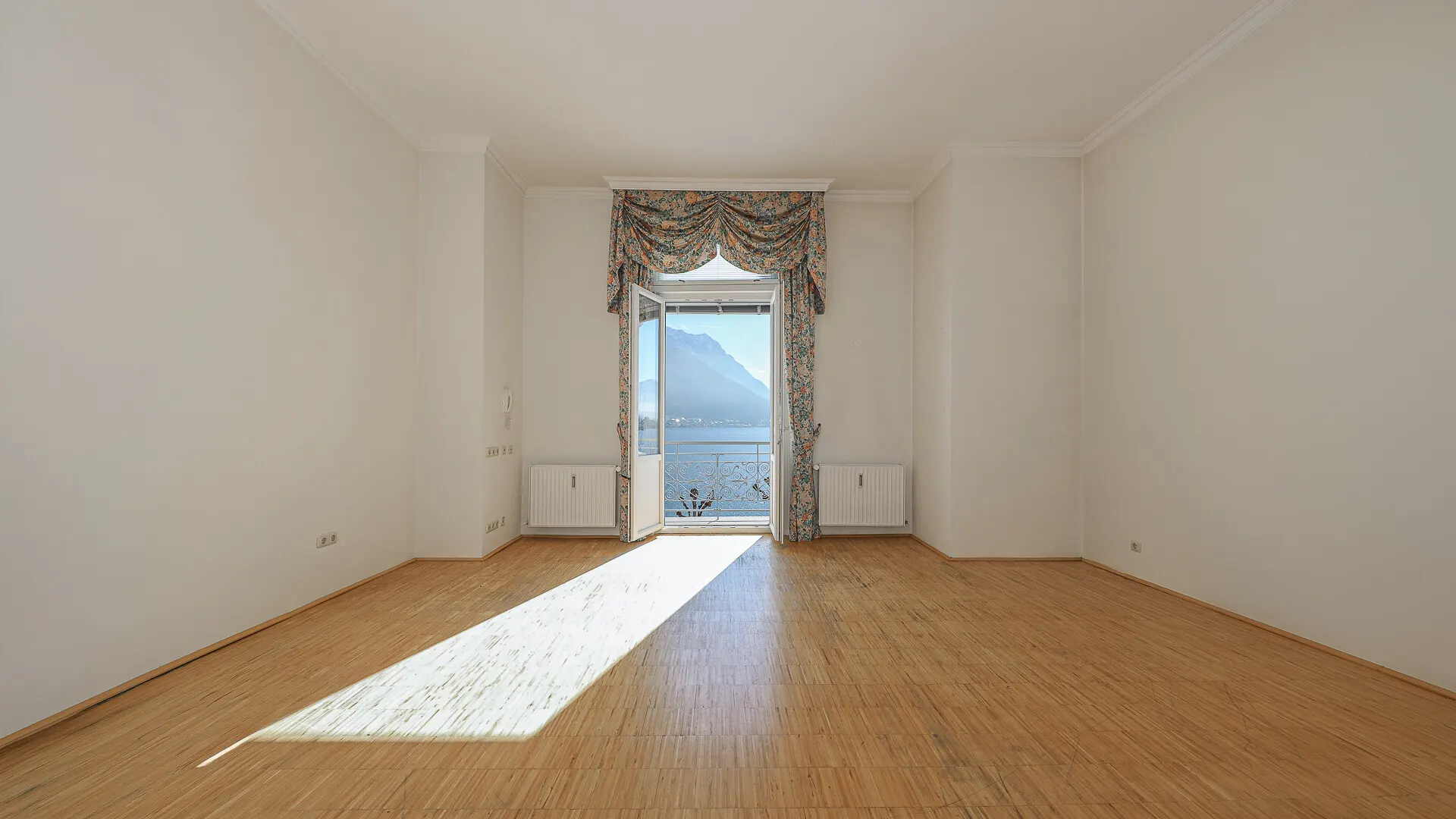 KITZIMMO-Altbauwohnung in erster Seereihe kaufen - Immobilien Gmunden.