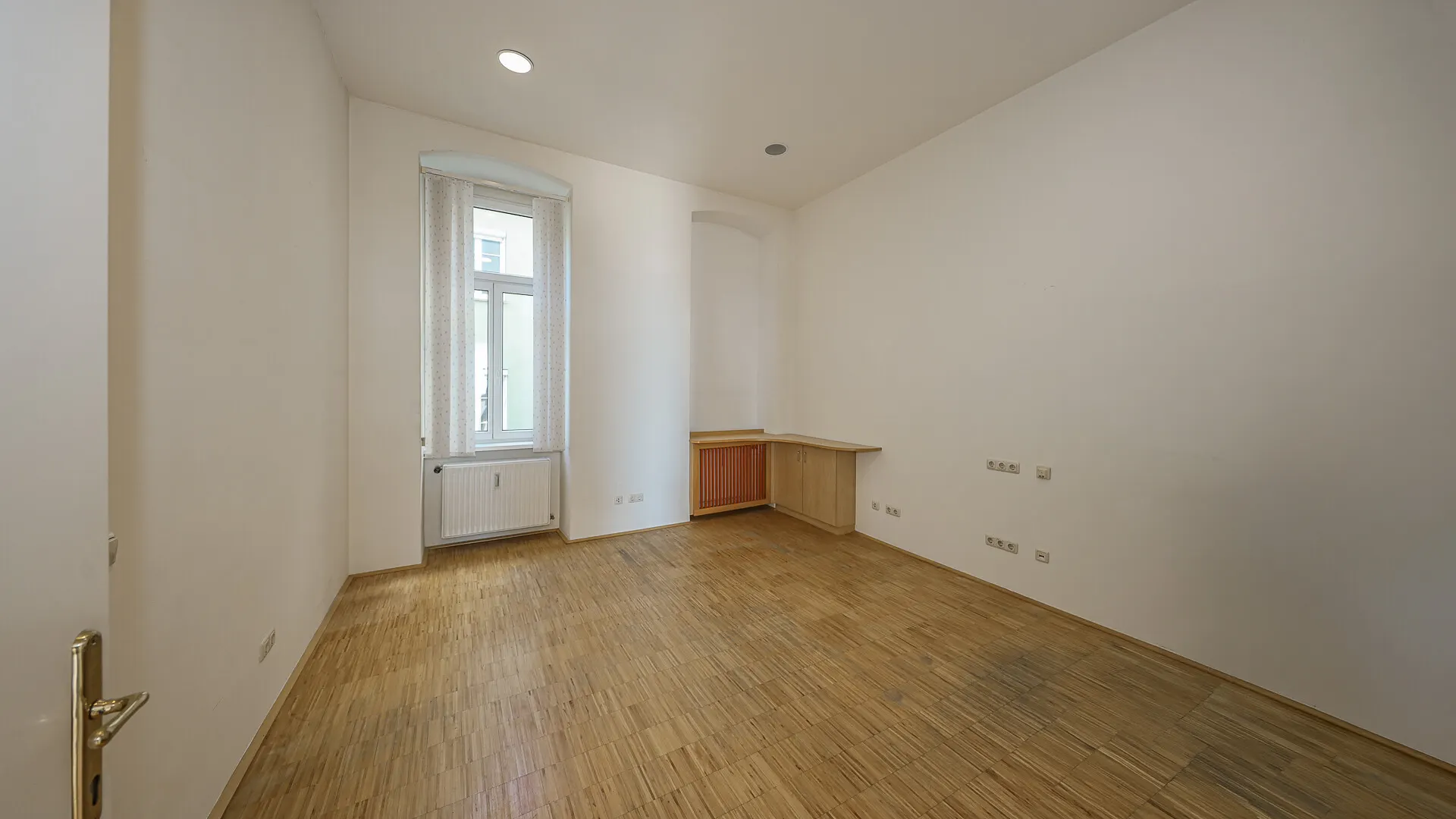 KITZIMMO-Altbauwohnung in erster Seereihe kaufen - Immobilien Gmunden.