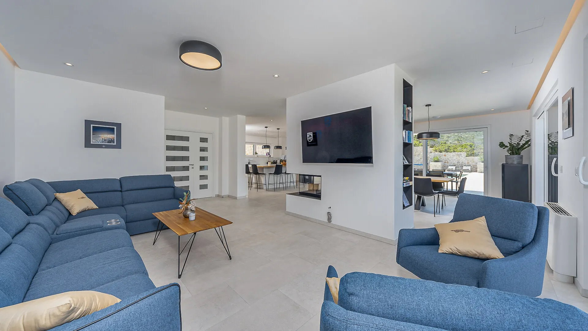 KITZIMMO-Luxusvilla in Toplage mit Meerblick kaufen - Immobilien Kroatien.