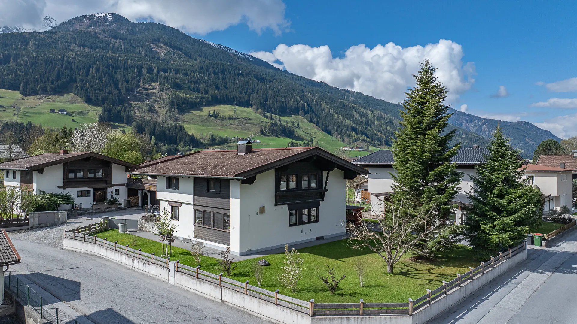 KITZIMMO-Landhaus mit Bergblick in zentrumsnaher Ruhelage - Immobilien Mittersill.