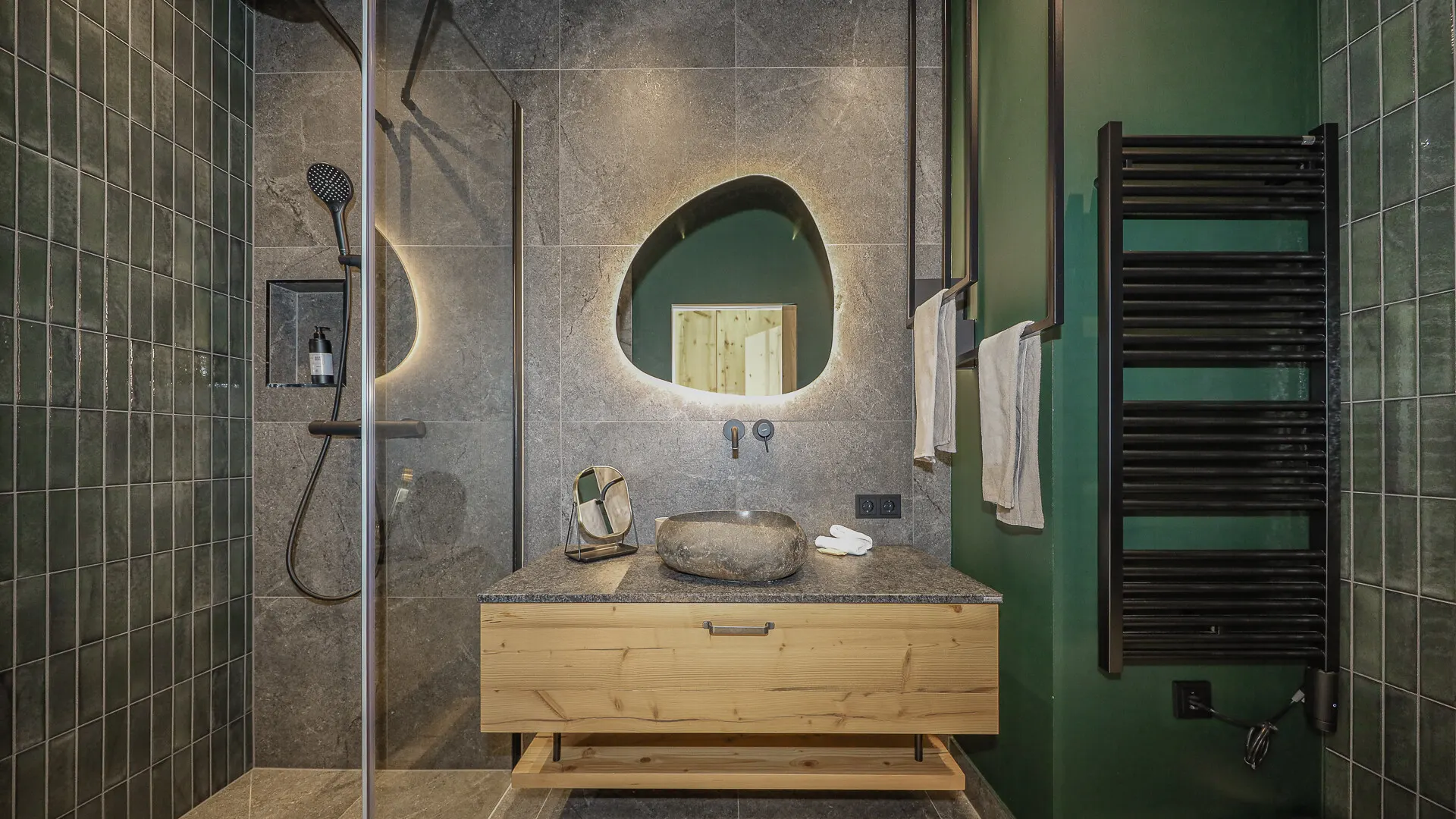 KITZIMMO-Luxus-Apartmenthaus in einzigartiger Top-Sonnenlage kaufen - Immobilien Hollersbach.