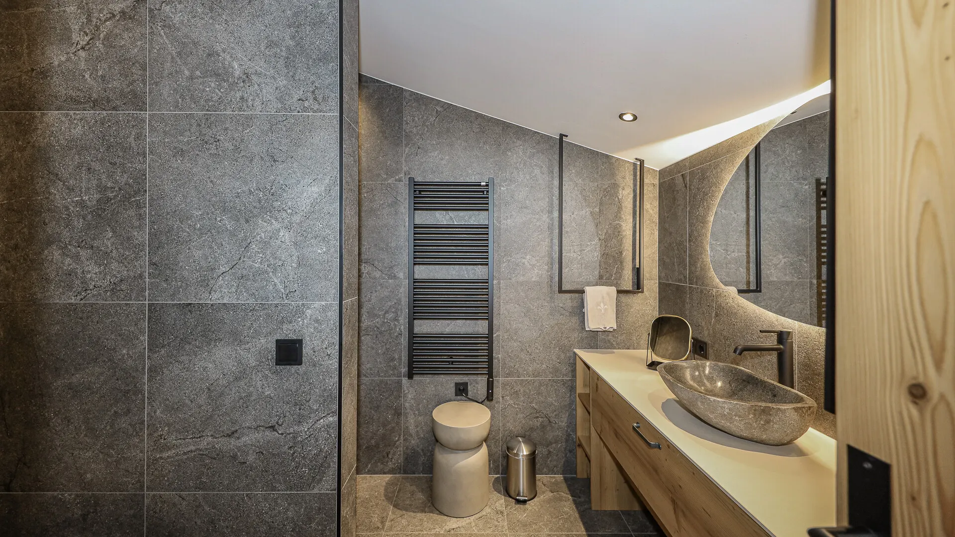 KITZIMMO-Luxus-Apartmenthaus in einzigartiger Top-Sonnenlage kaufen - Immobilien Hollersbach.