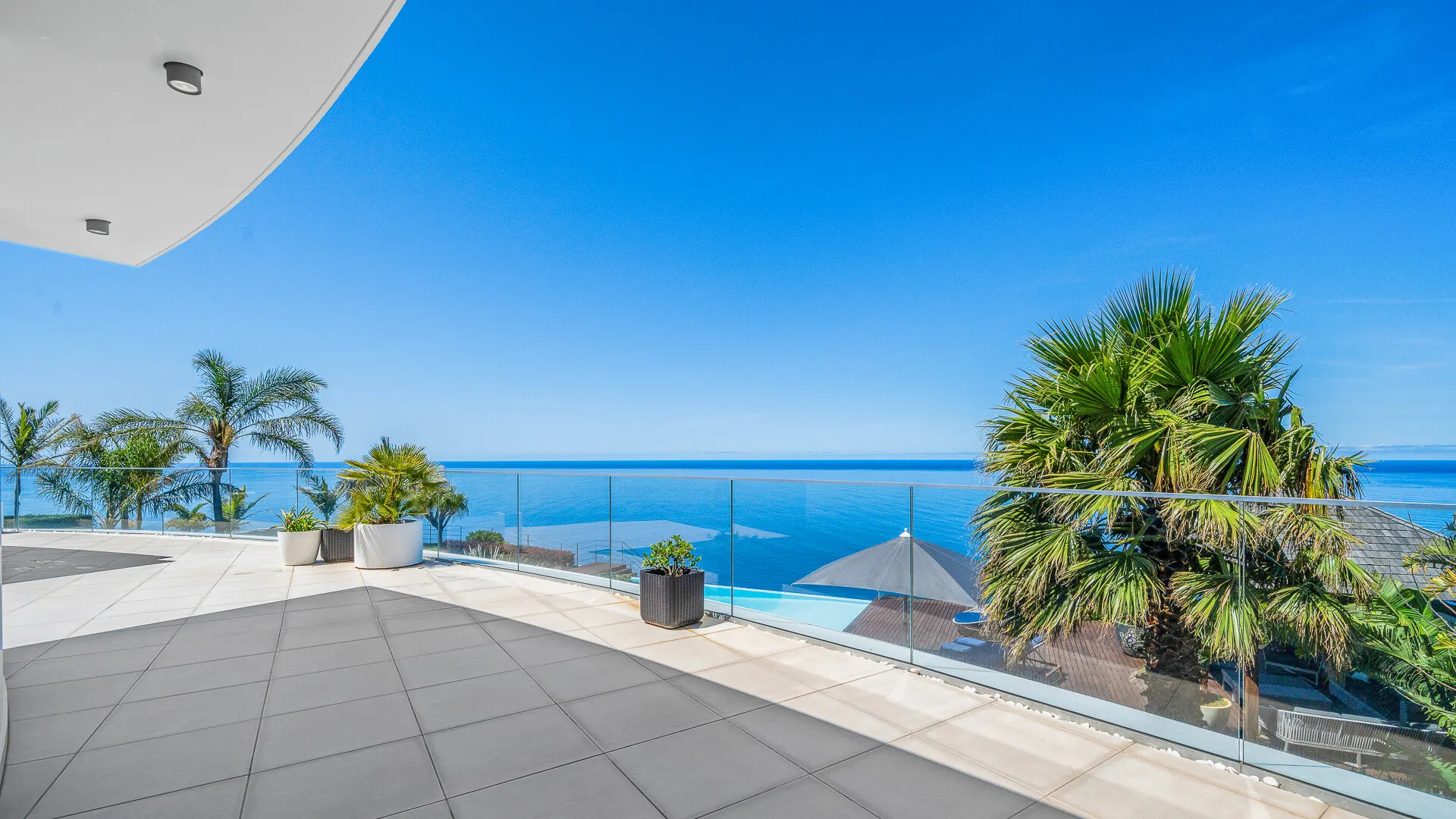 KITZIMMO-Luxusvilla in Madeira kaufen - KITZIMMO Immobilienmakler Kitzbühel.
