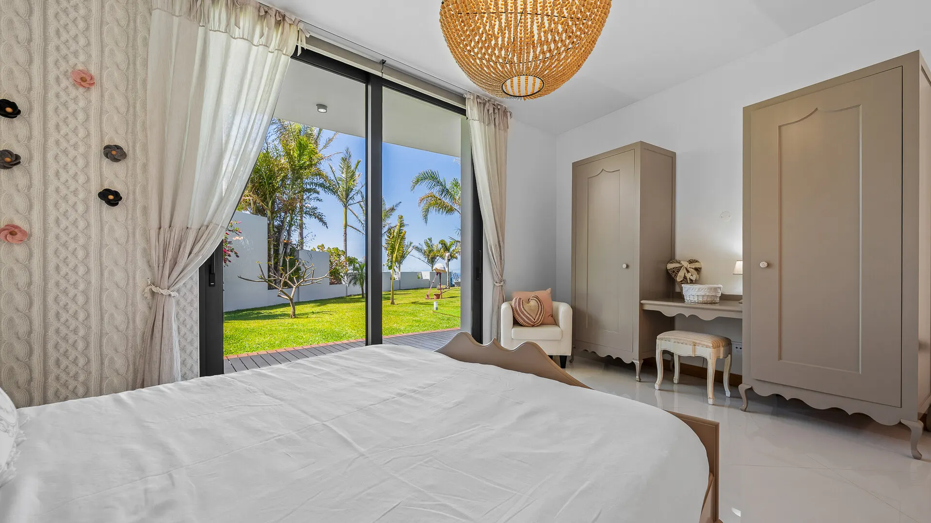 KITZIMMO-Luxusvilla in Madeira kaufen - KITZIMMO Immobilienmakler Kitzbühel.