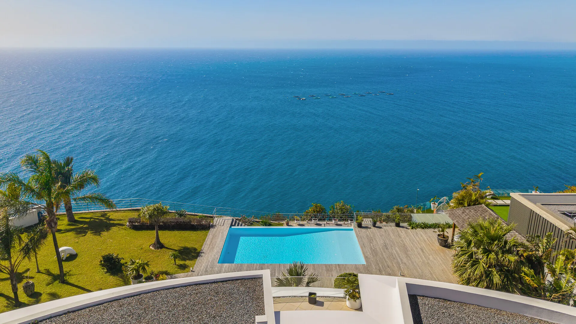 KITZIMMO-Luxusvilla in Madeira kaufen - KITZIMMO Immobilienmakler Kitzbühel.