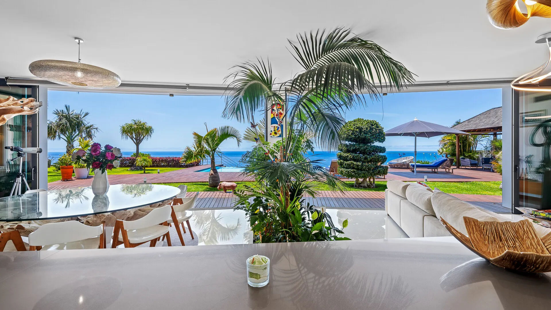 KITZIMMO-Luxusvilla in Madeira kaufen - KITZIMMO Immobilienmakler Kitzbühel.