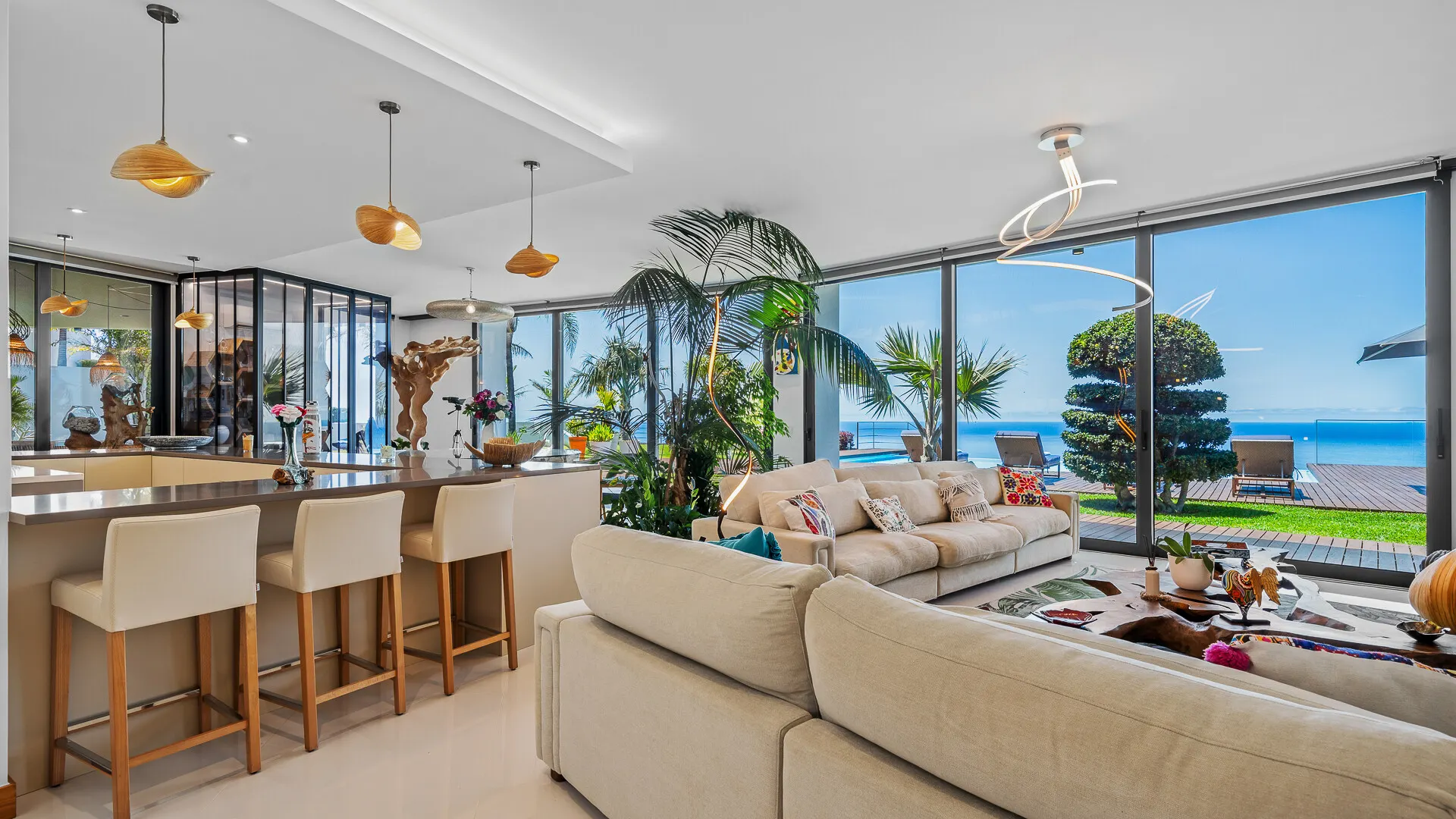 KITZIMMO-Luxusvilla in Madeira kaufen - KITZIMMO Immobilienmakler Kitzbühel.