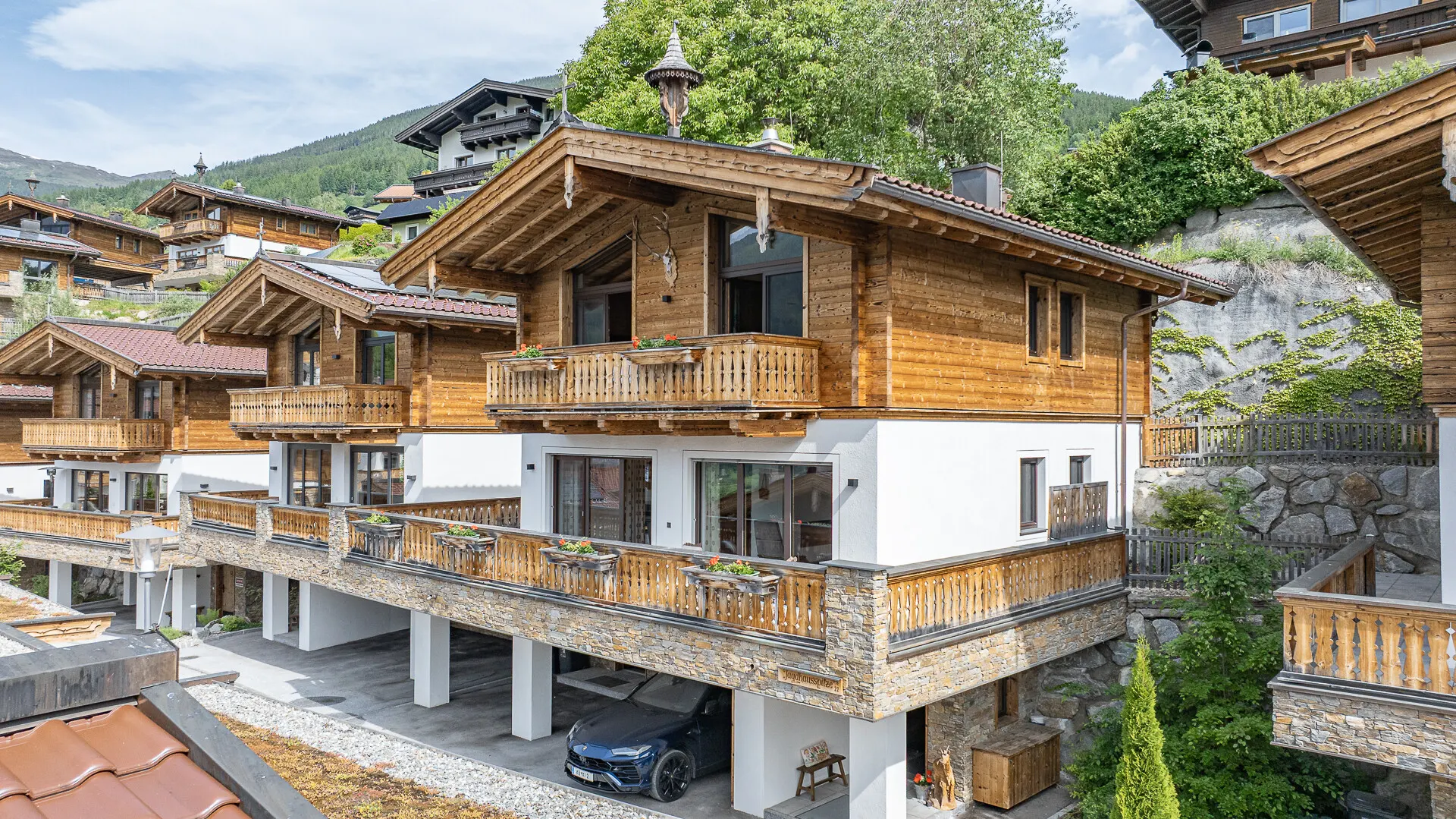 KITZIMMO-Exklusives Nationalpark Chalet in sonniger Ruhelage - Immobilien Neukirchen.