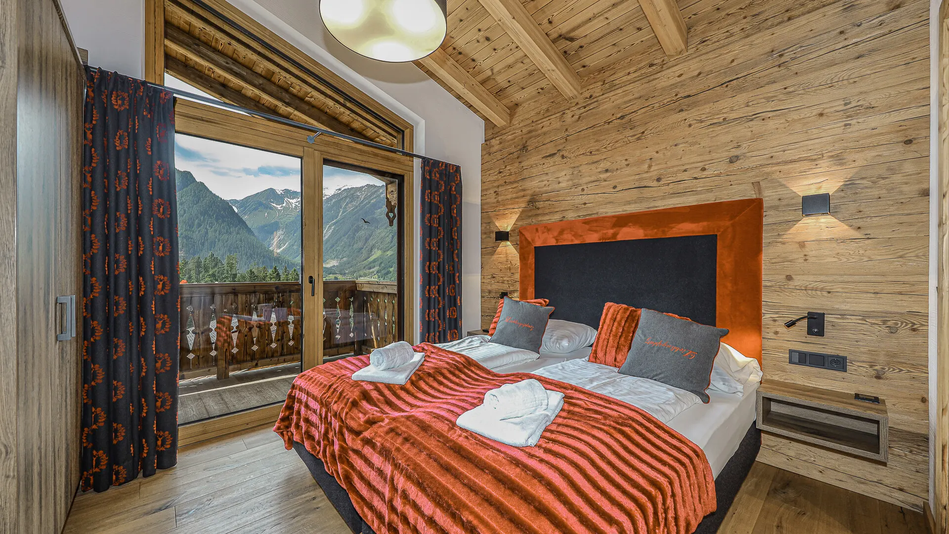 KITZIMMO-Exklusives Nationalpark Chalet in sonniger Ruhelage - Immobilien Neukirchen.