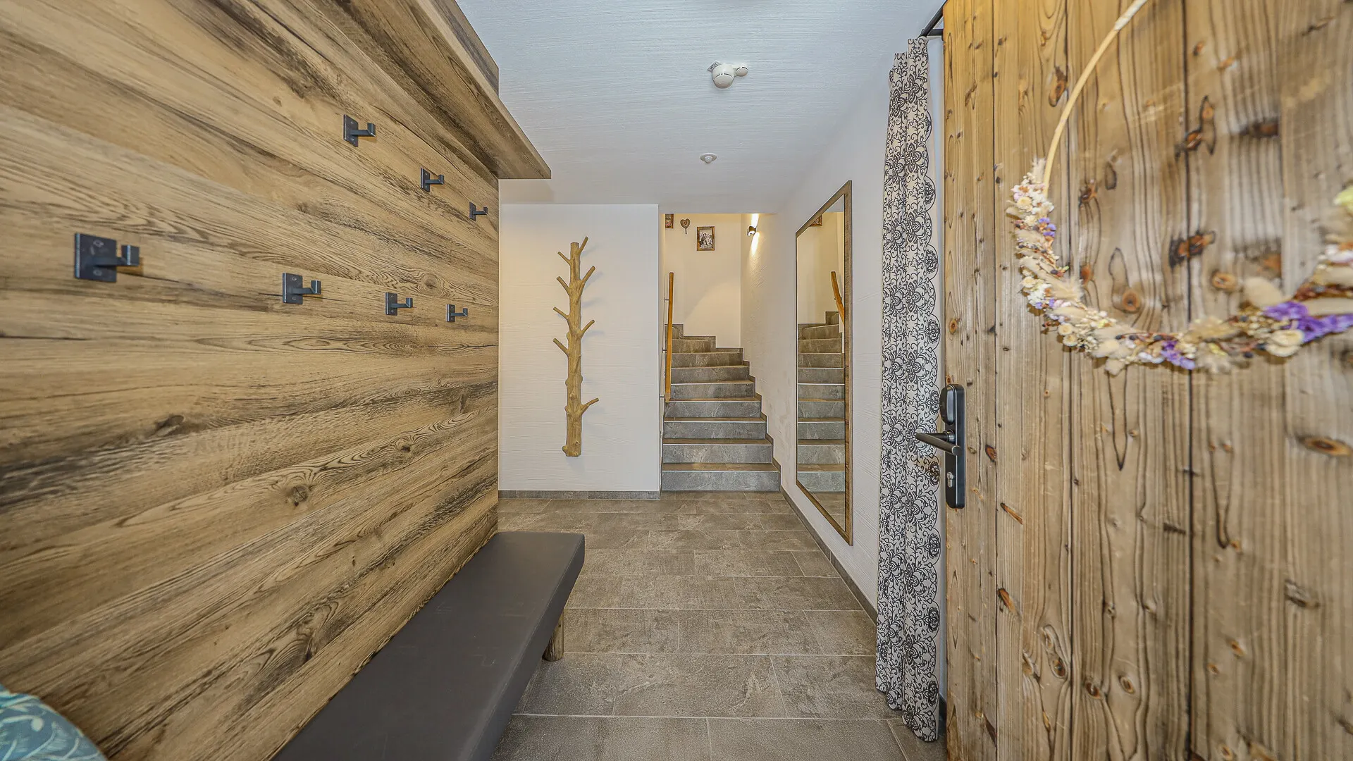 KITZIMMO-Exklusives Nationalpark Chalet in sonniger Ruhelage - Immobilien Neukirchen.